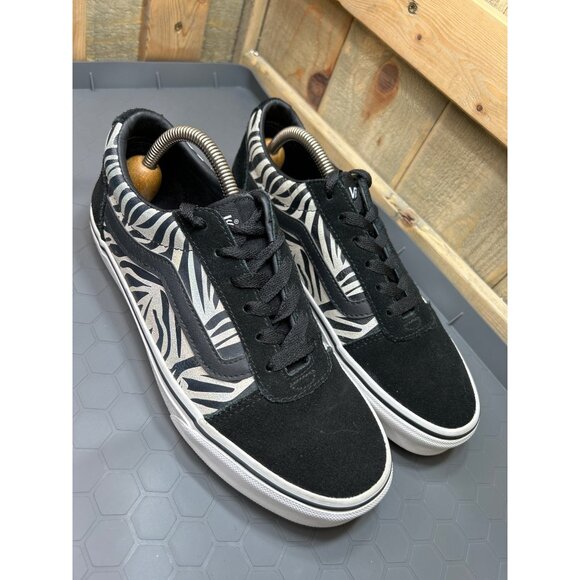 Vans Womens Old Skool Zebra Print Sneakers Size 9 US - Picture 2 of 8